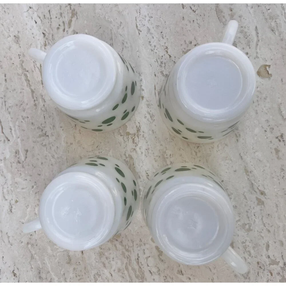 Hazel Atlas Milk Glass Footed Mugs Set Of 4 Green Polka Dot MCM Logo Retro Gift
